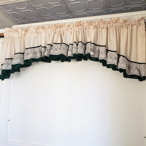 SOLD JC Penney Priscilla Swag 84W x 25L Valance Rod Pocket Cream Green Ruffle - Picture 5 of 14